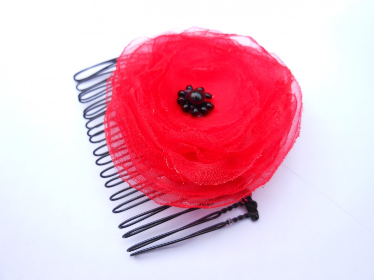 Vlčí mák do vlasů