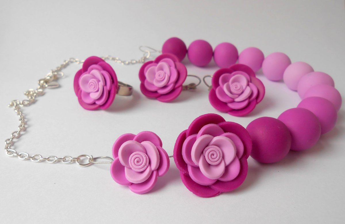 Růžovoučka sadička 