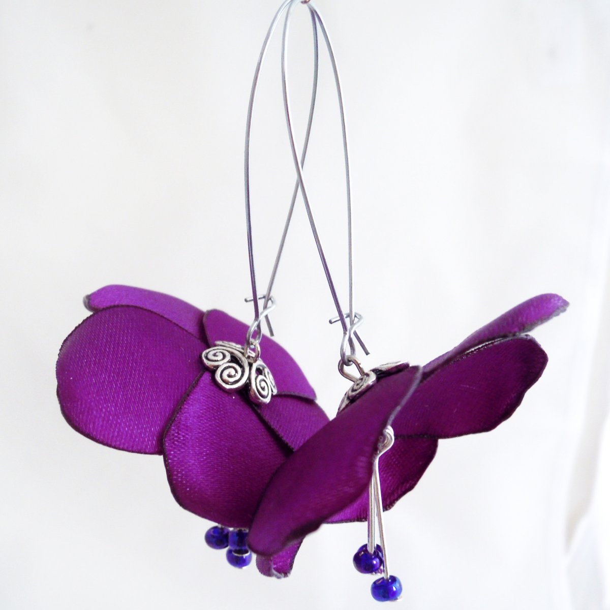 Náušnice: Zářivě fialové květy