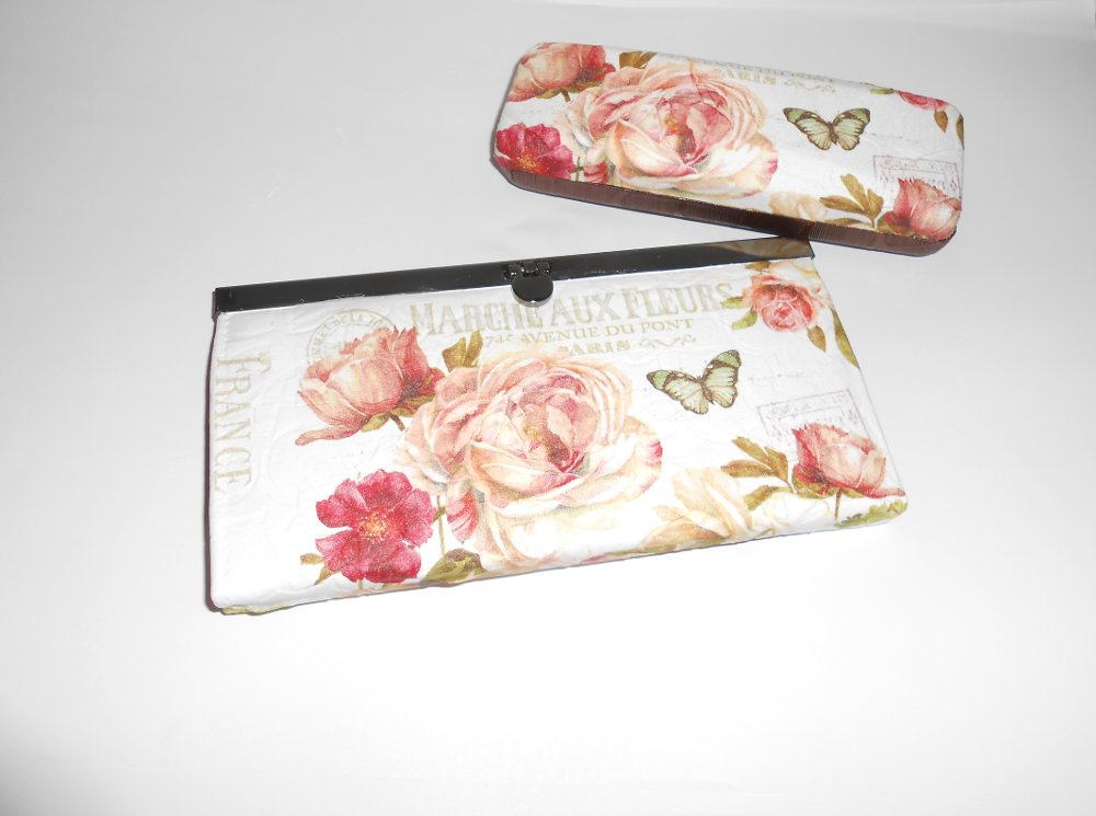 Set-peněženka+pouzdro na brýle-France