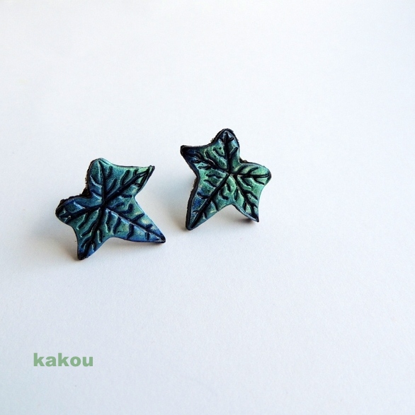 náušnice břečťan