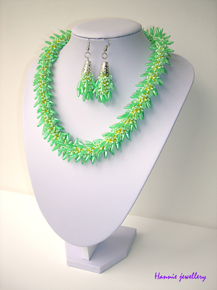 Nevšední pichlavý huňáček