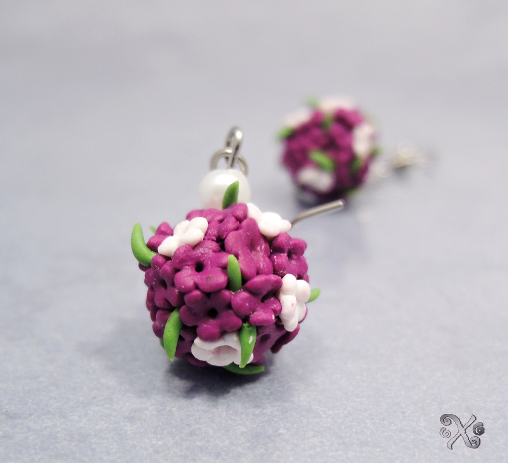 FANTASY Garden Little Flowers Violets