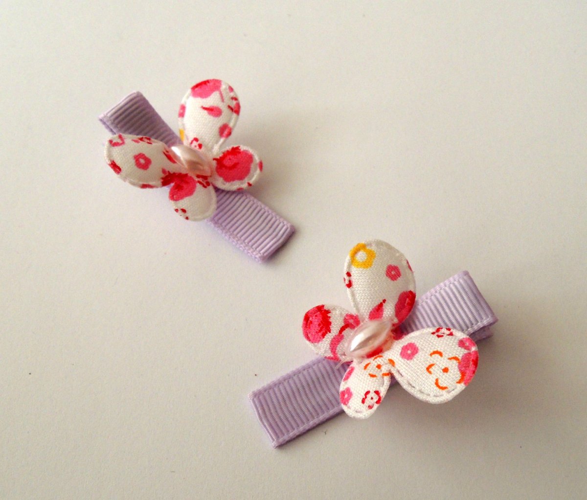 sponečky s motýlkem, 2 ks