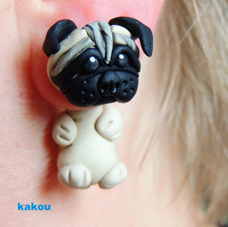 náušnice skrz ucho - mopsík 