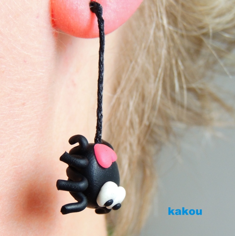 náušnice pavouček