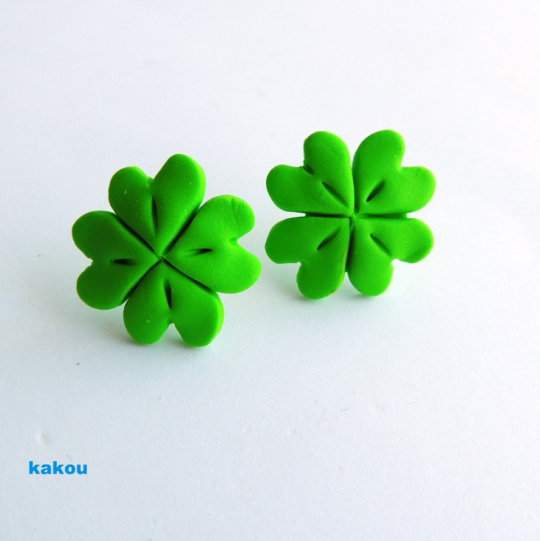 náušnice čtyřlístky