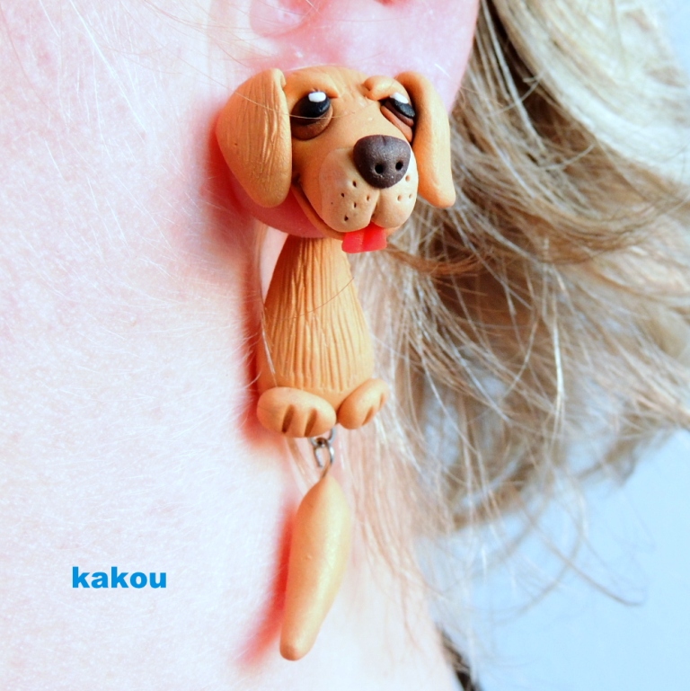 náušnice skrz ucho retriver 