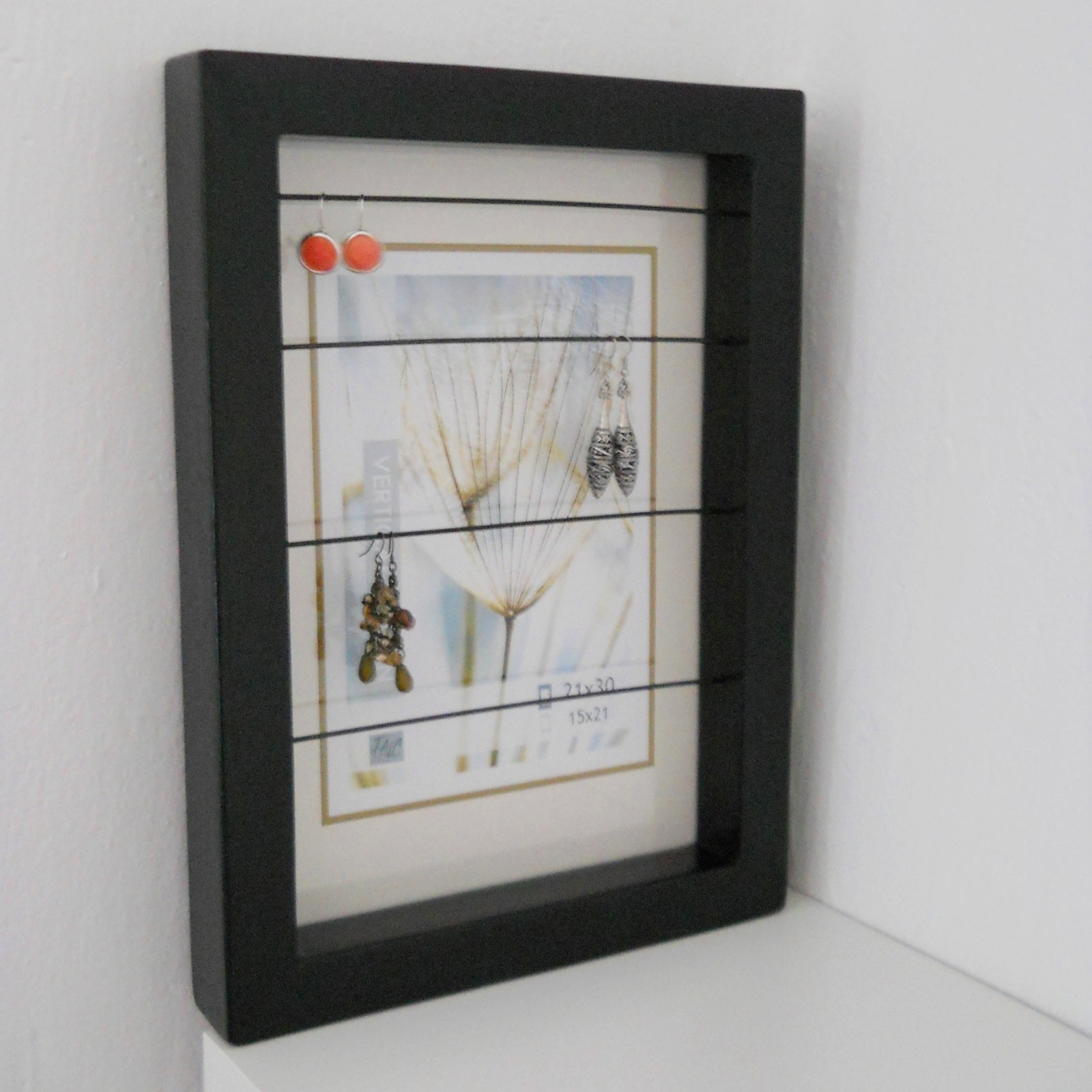 věšák na náušnice