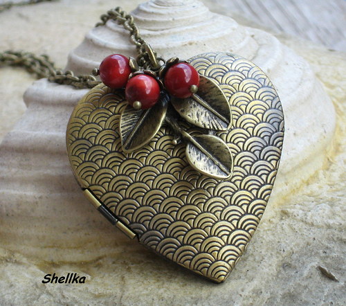 Náhrdelník srdíčko s korálem