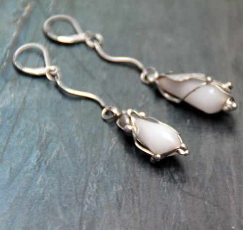 NÁUŠNICE BÍLÉ BOBULE