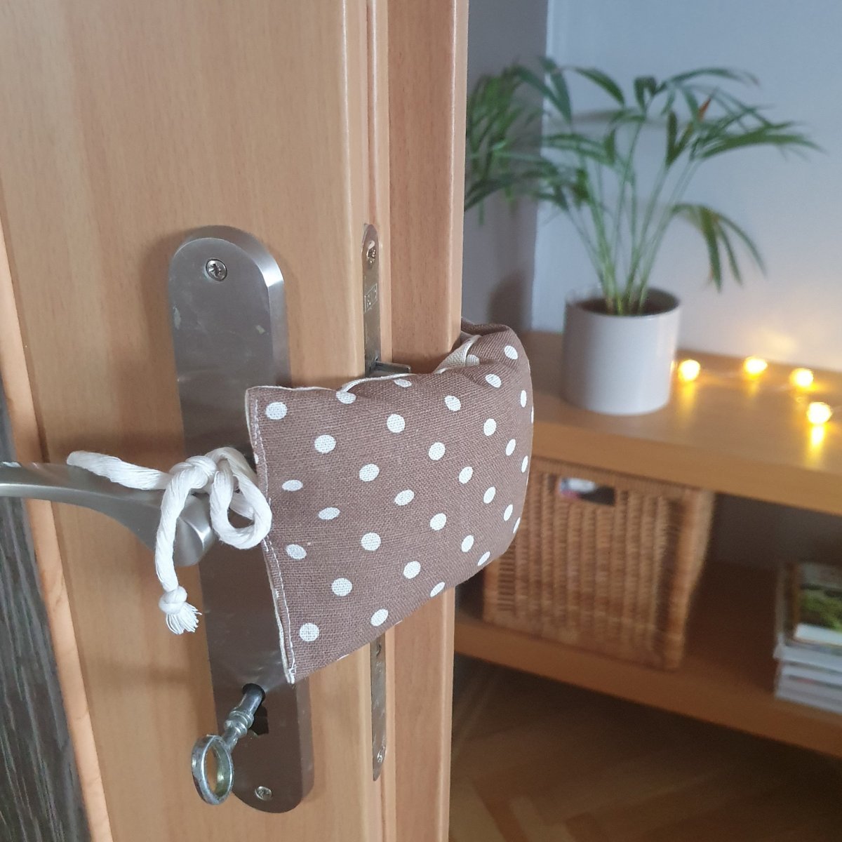 Zarážka dveří "L"