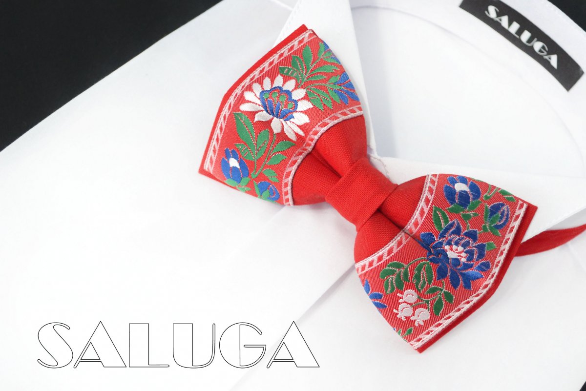 pánský motýlek folk červený folklórny