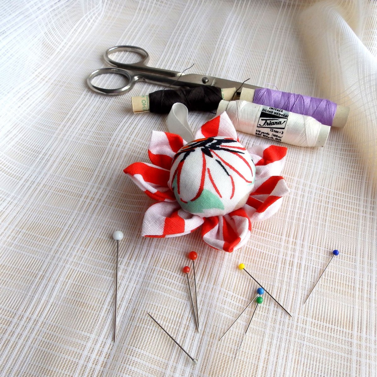 Jehelníček - kytička