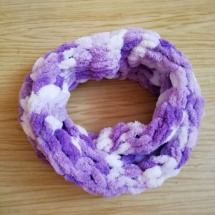 Měkký pletený nákrčník puffy - bílá a fialové