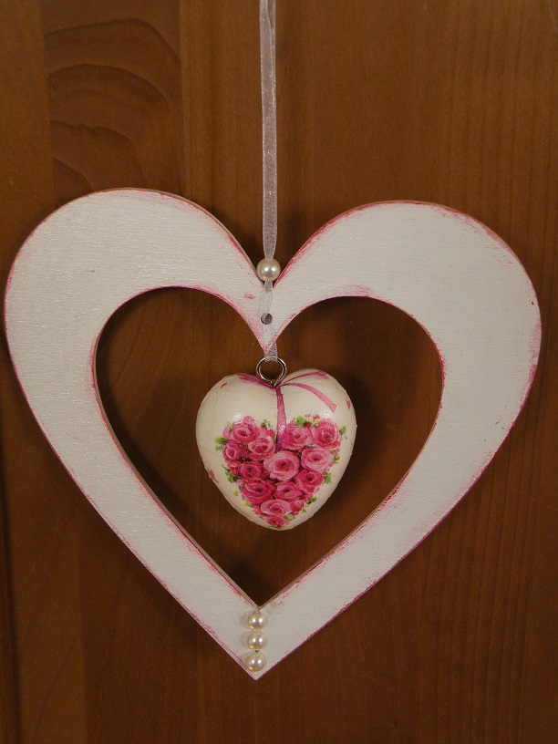 Dekorační srdíčko v srdíčku - červená