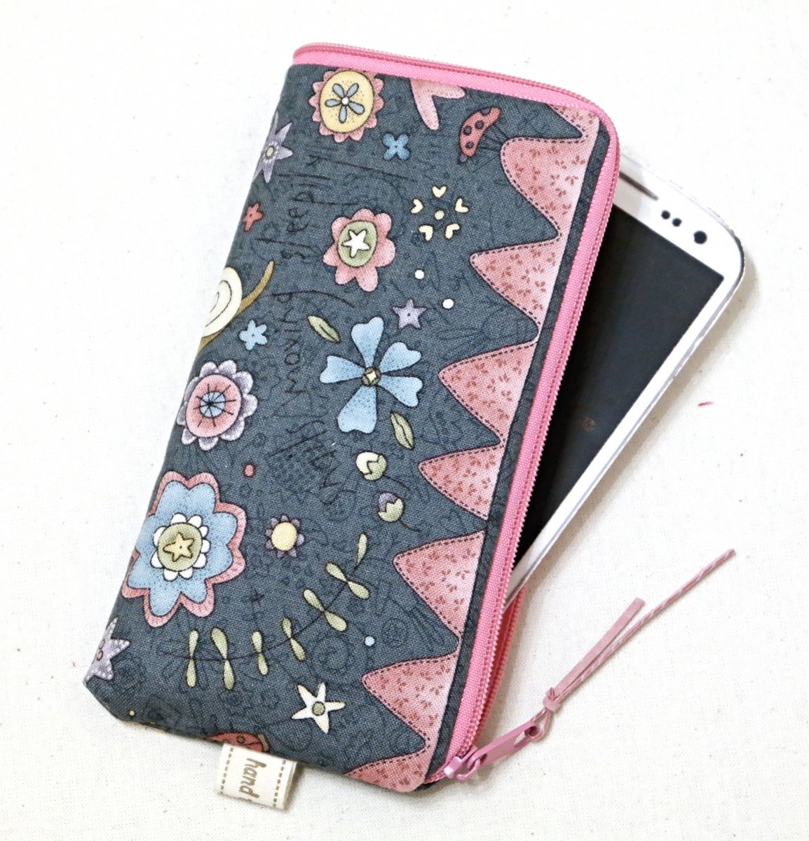 ANNI DOWNS III  - obal na mobil