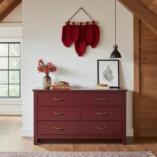 Červená peříčka - závěsná dekorace na zeď