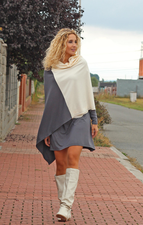 Šedosmetanové pončo