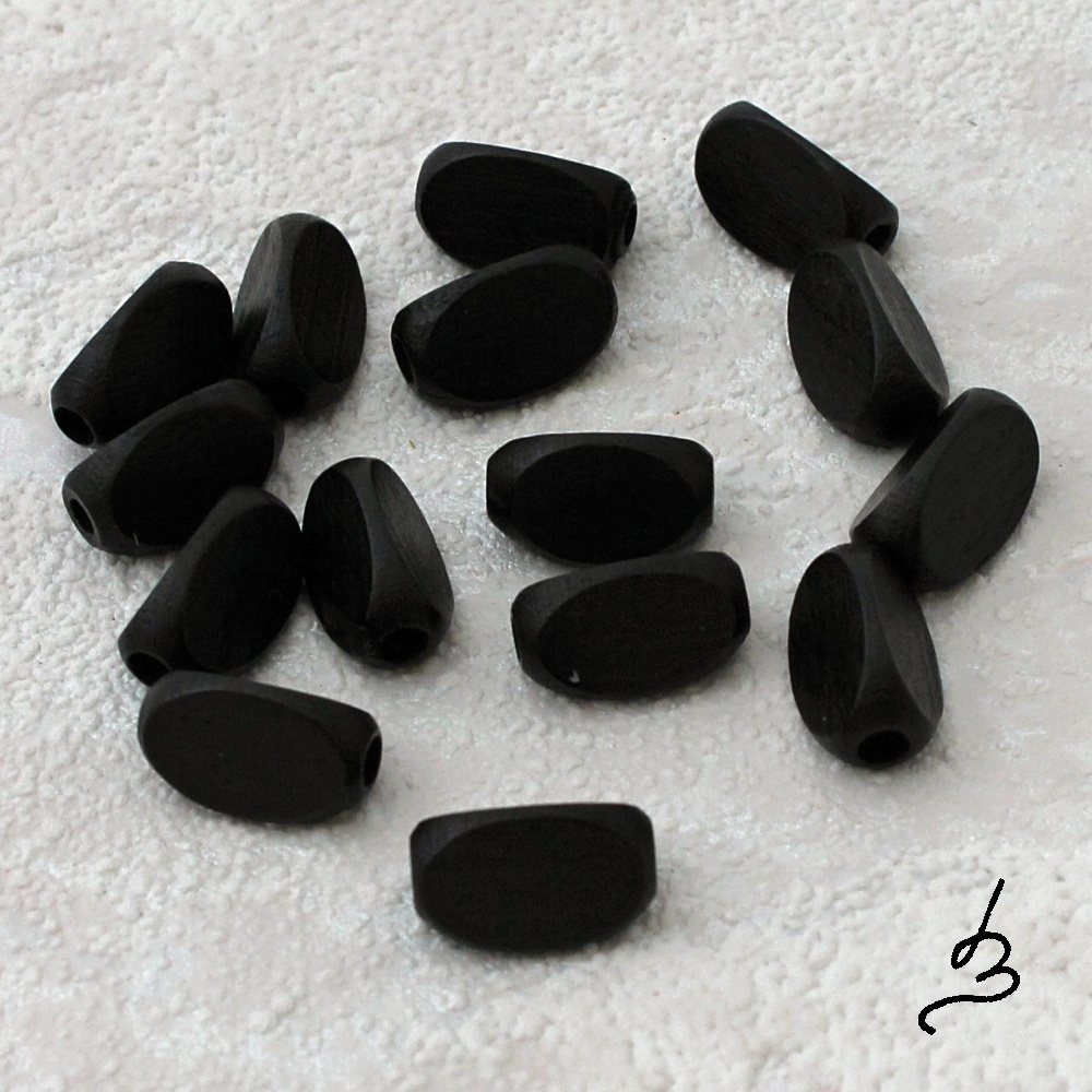 Dřevěné černé 8/12 - bal. 15 ks