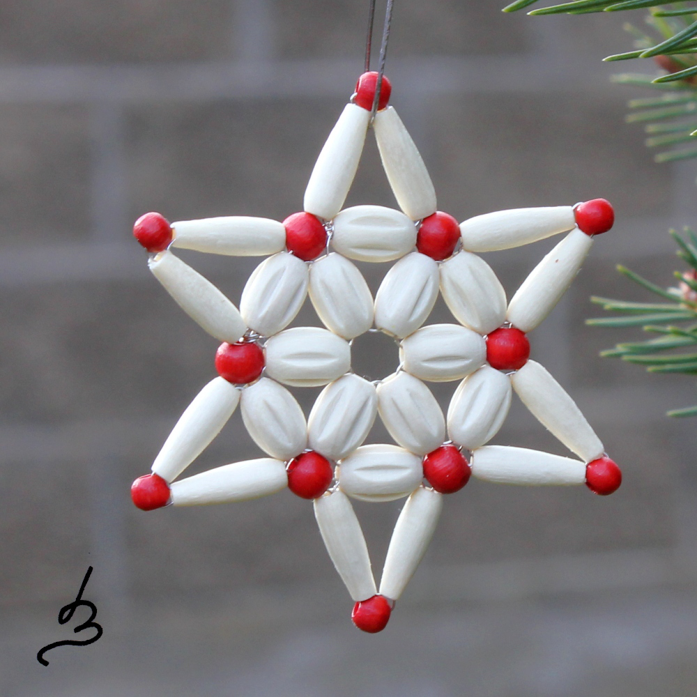 Hvězdička krémová s červenou