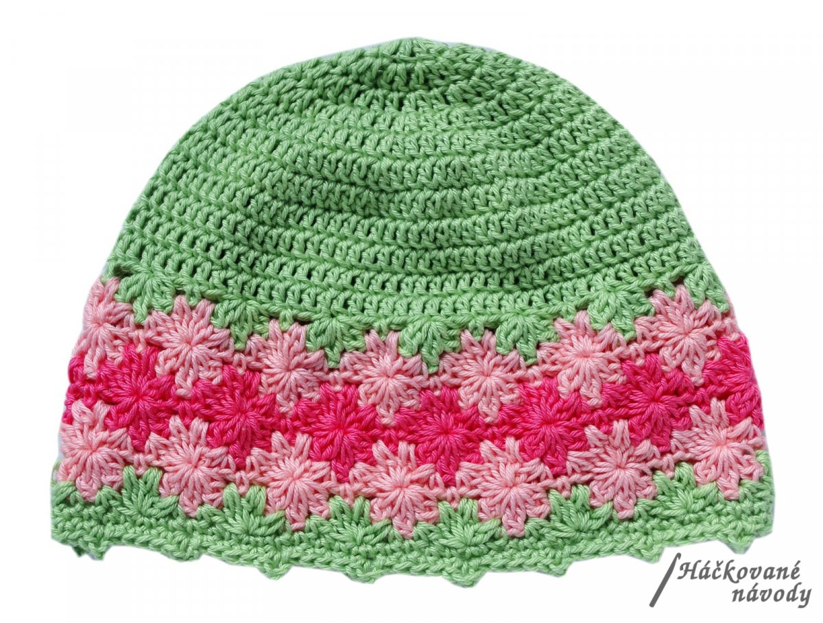 Háčkovaná čepička s kytičkami - návod