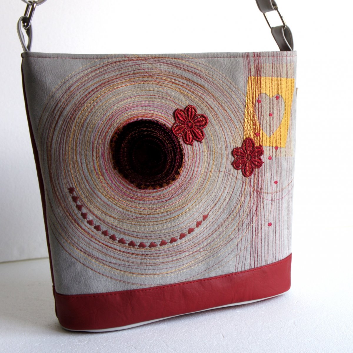 Kvetnatá ... sivočervená