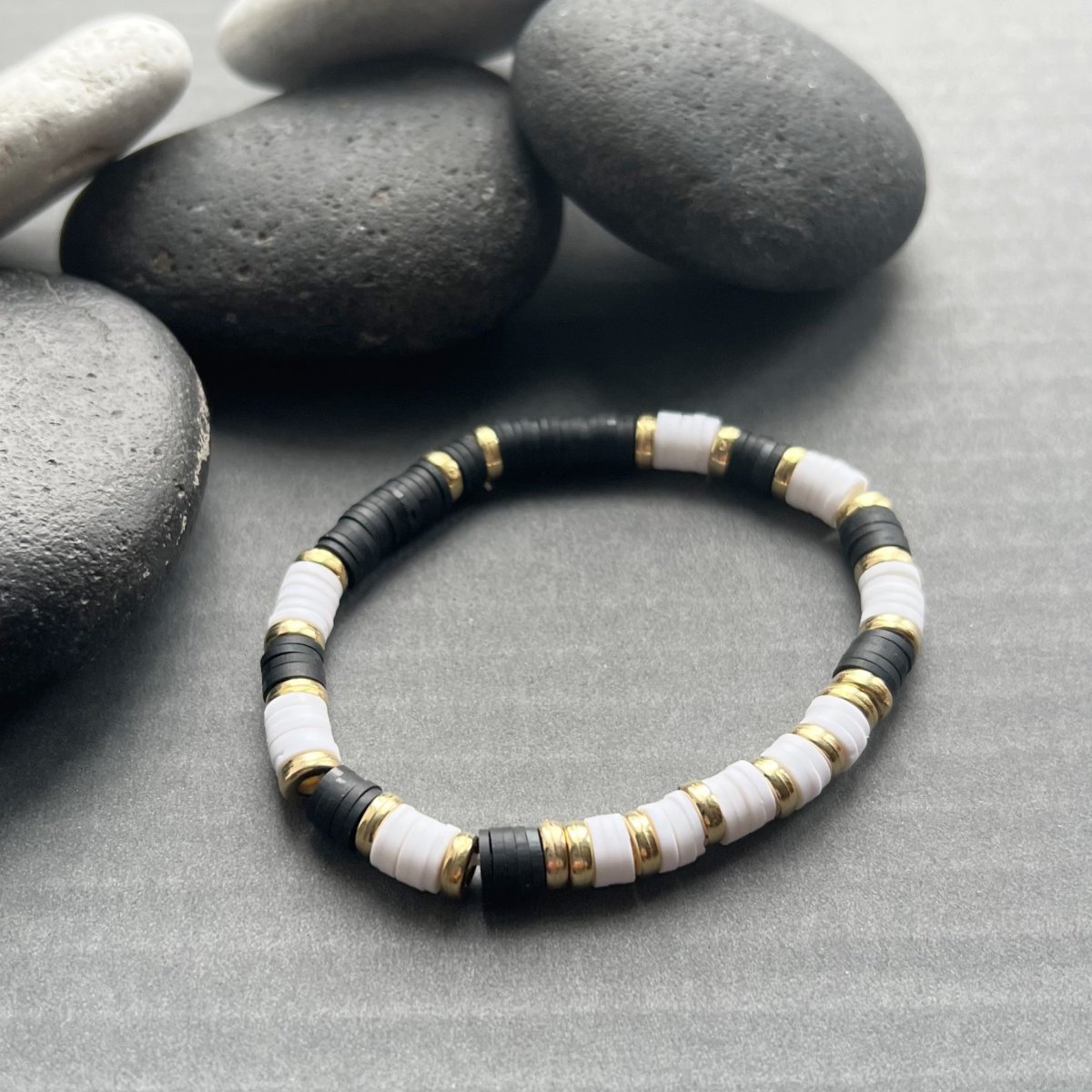 Pružný náramek 06