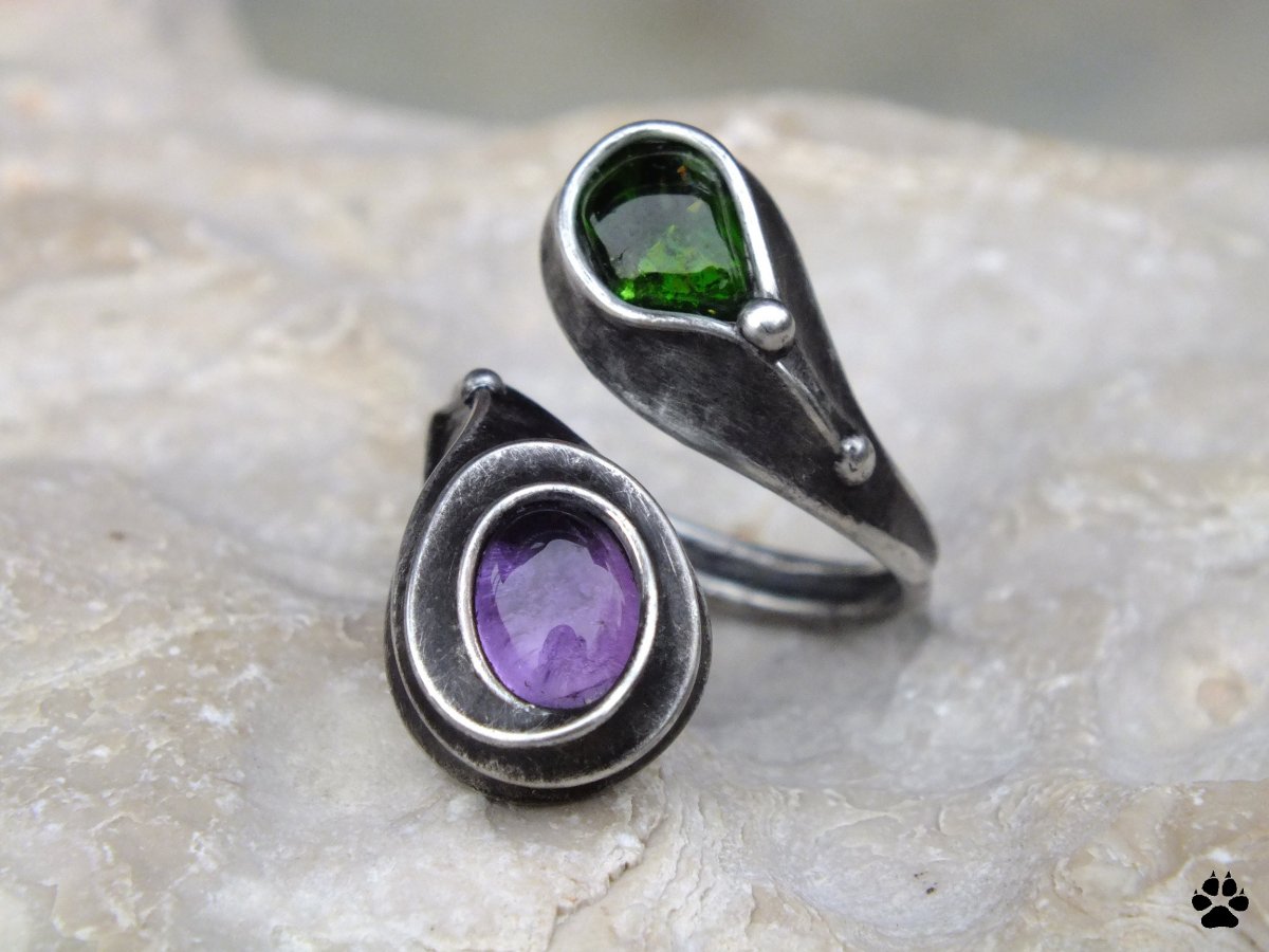 Dvoubarevný prsten - chromdiopsid,ametyst 