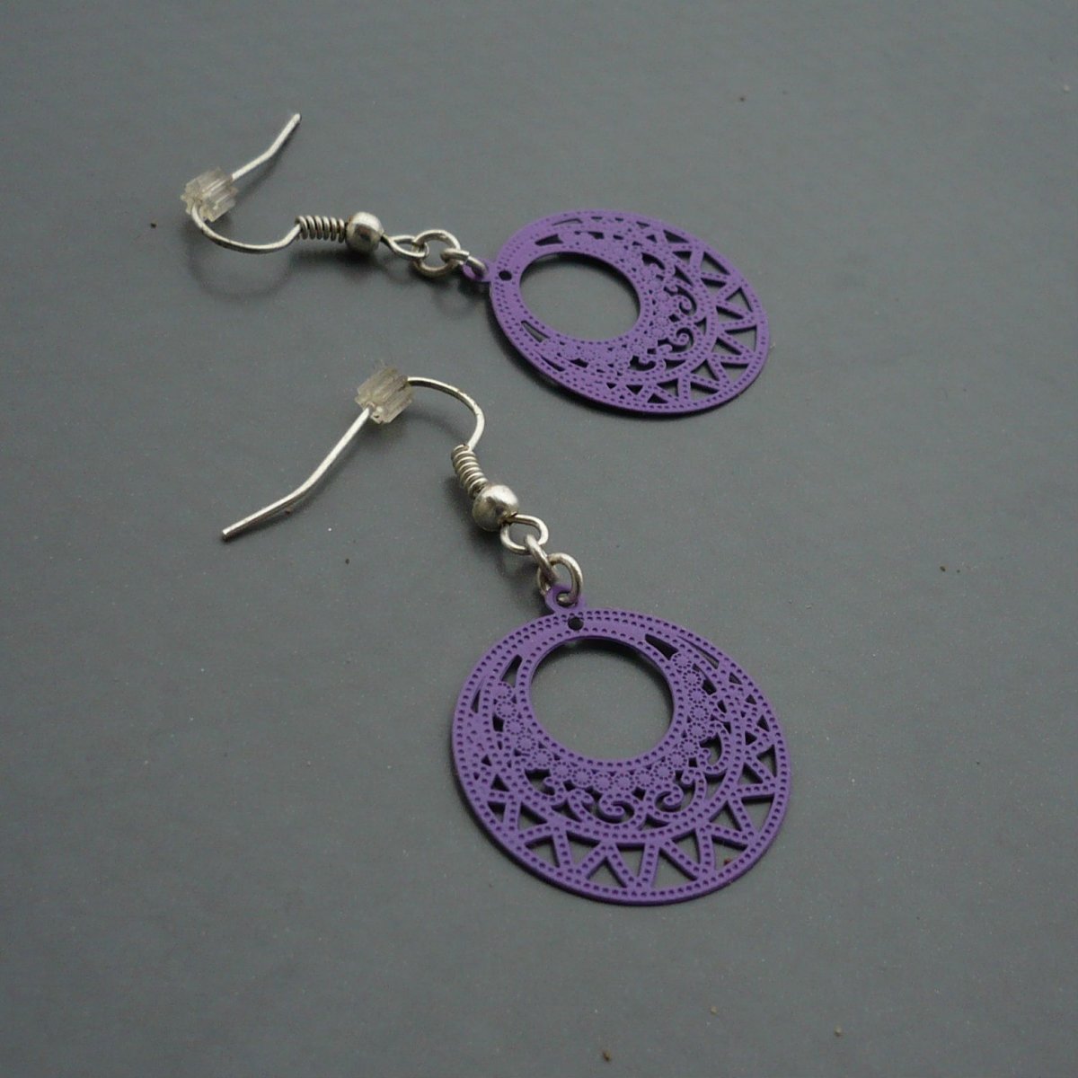 Fialové kroužky malé - lehoučké náušnice