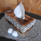 Krabička na kapesníky s krajkou