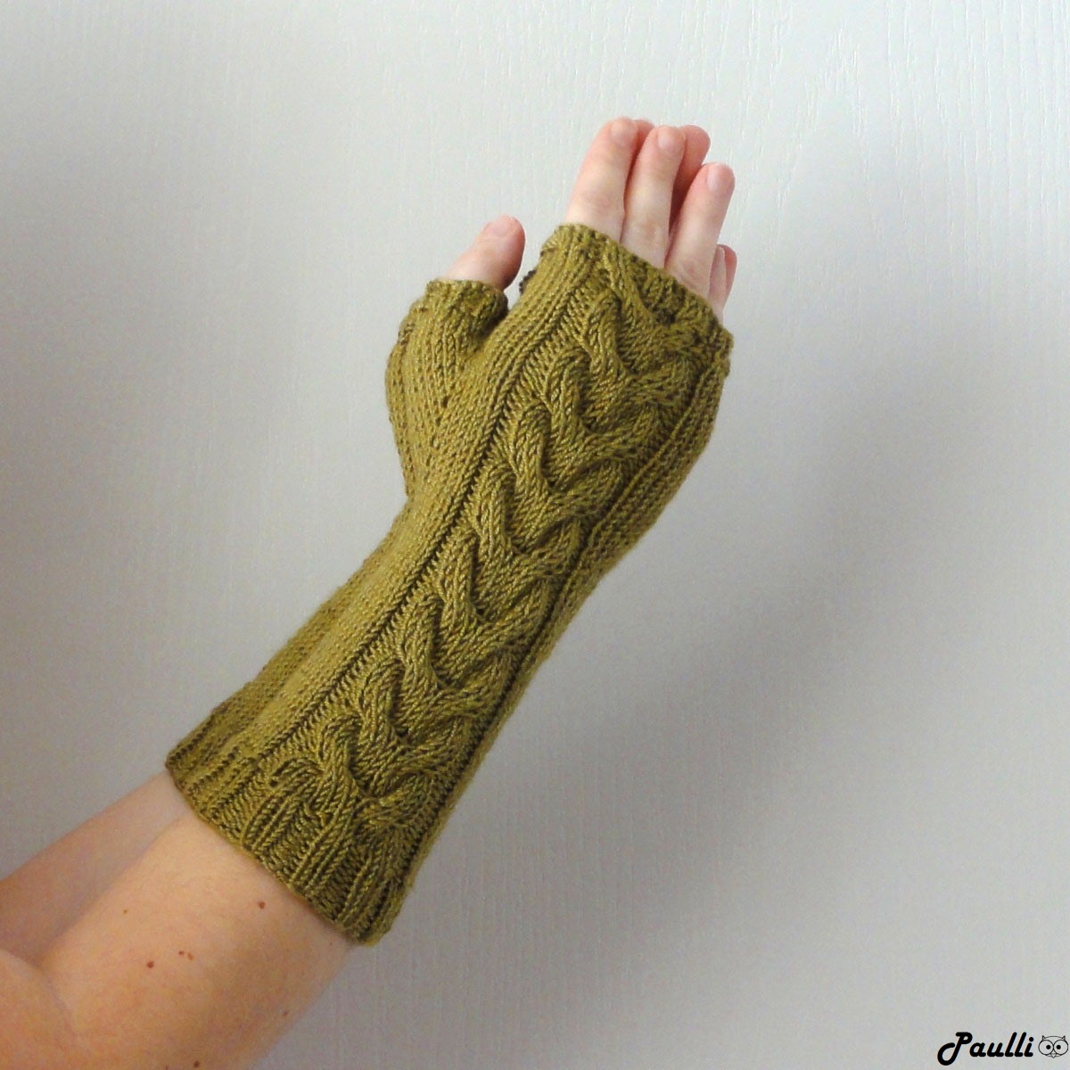 Khaki návleky na ruce 