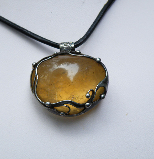 Sluneční energie...(pravý citrín)