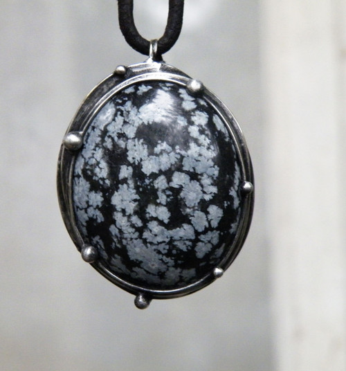 Noční sníh...(vločkový obsidián)