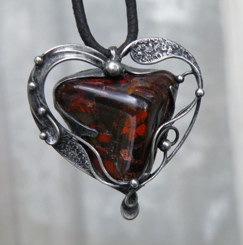 Ďábelské srdce...(jaspis brakcie) 