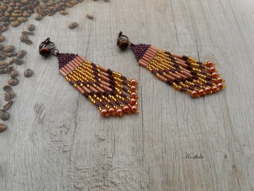 Náušnice klipsy šité indiánské hnědé s zlatou barvou