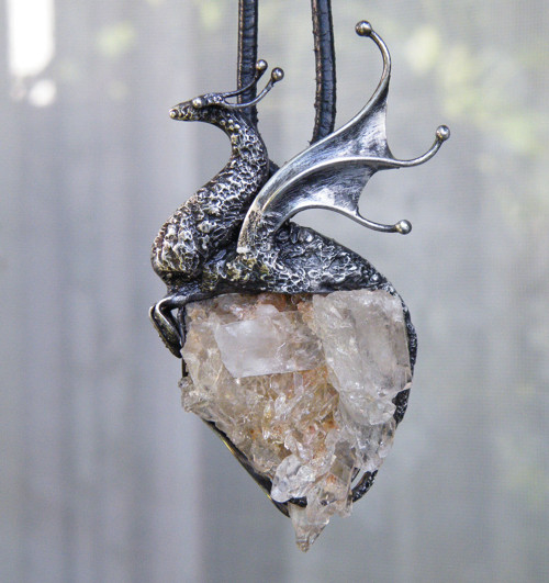 Agräh...z krystalové hory...(křišťál - drůzka)