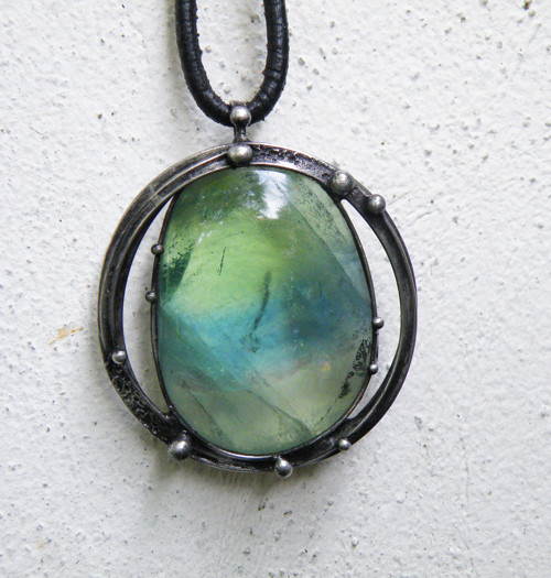 Esence jara...(fluorit)