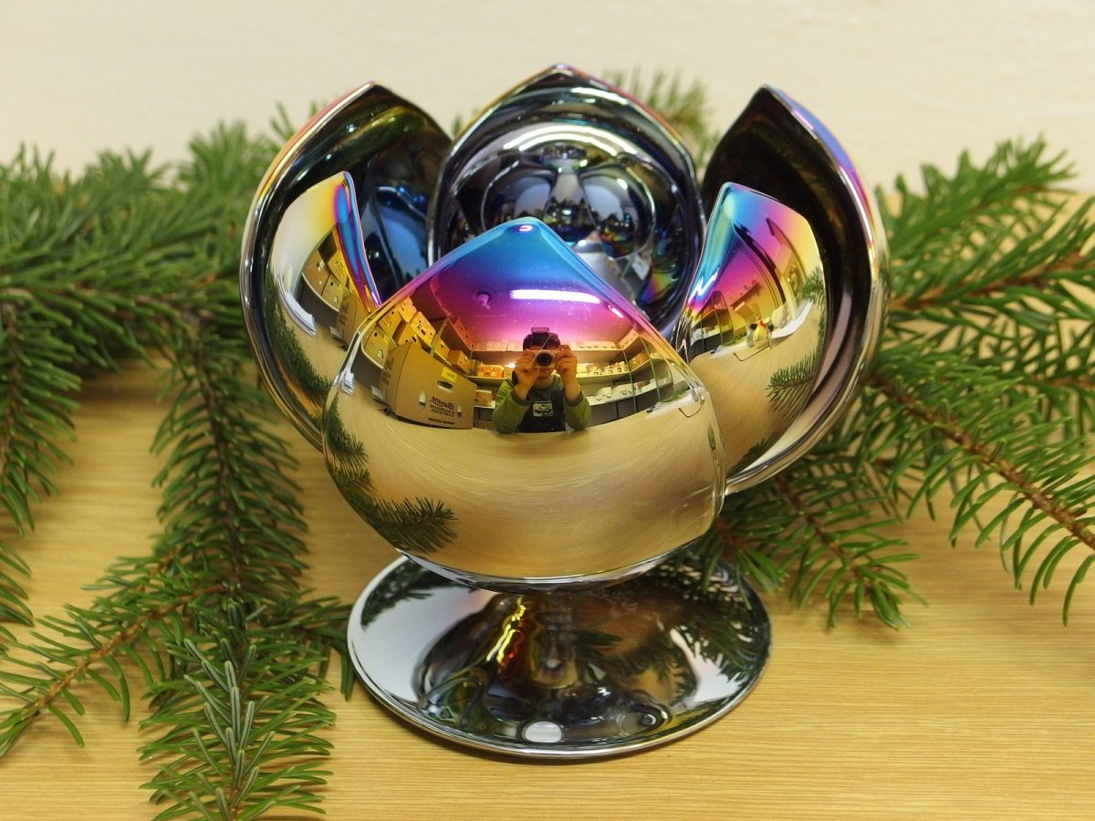 Svícen Leknín na podstavci - duhový