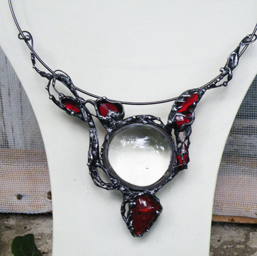 Aragiel...(křišťál, šperkové sklo)