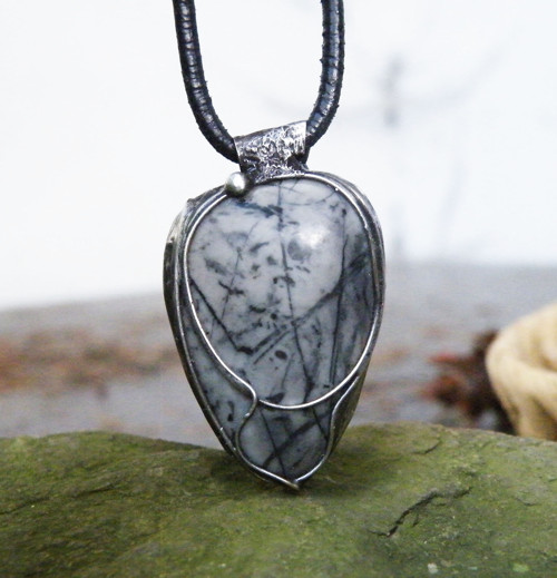 Temný svět ...(jaspis picasso) oboustranný