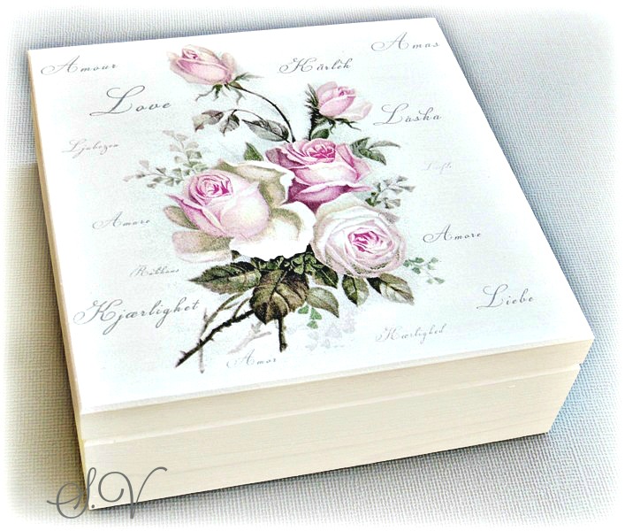 dřevěná truhlička - šperkovnice