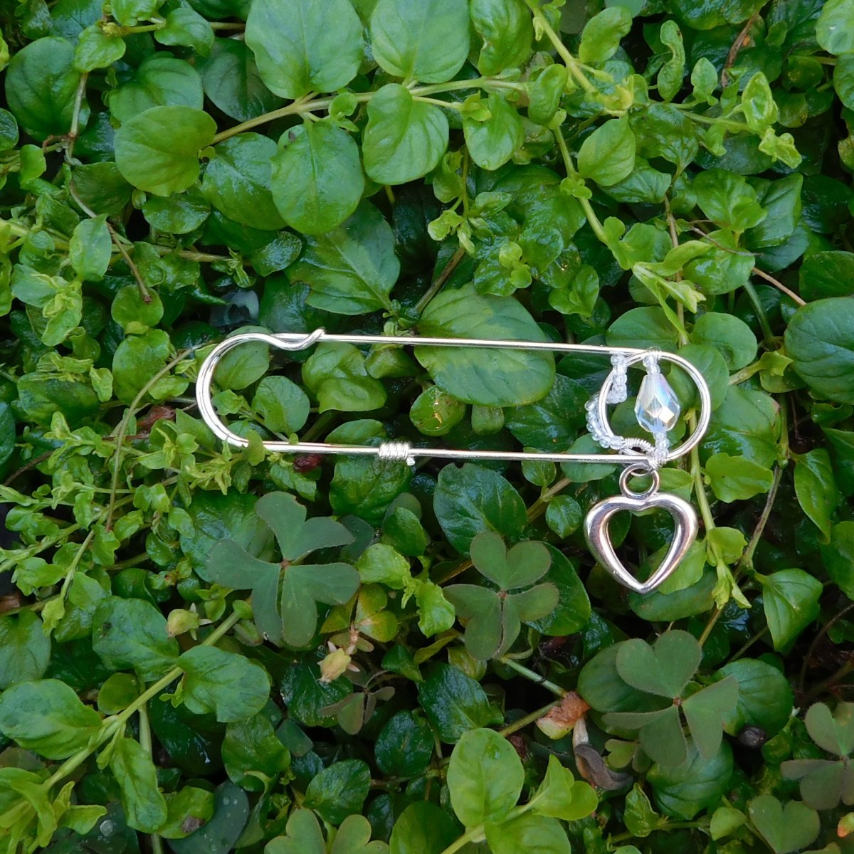 Ozdobný spínací špendlík, srdce