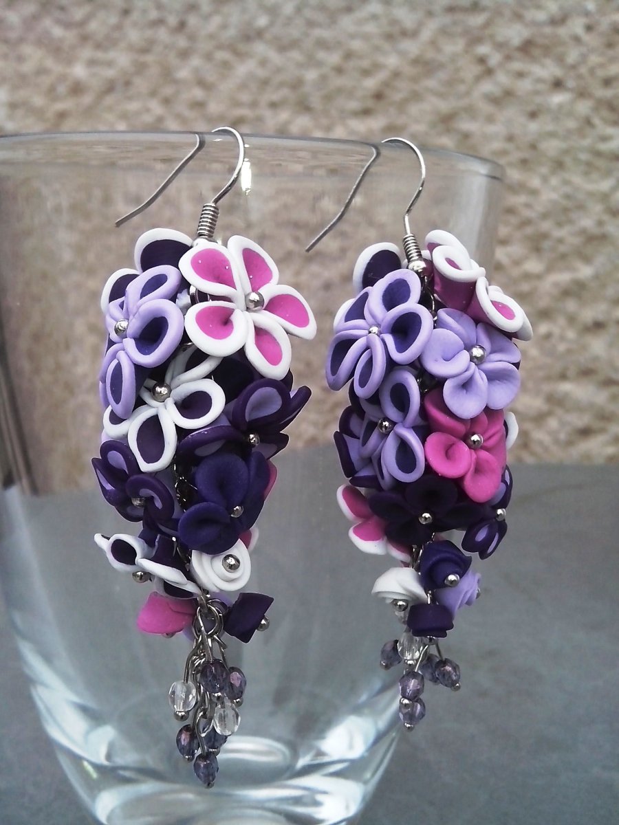 Fimo naušnice - fialové kytičky