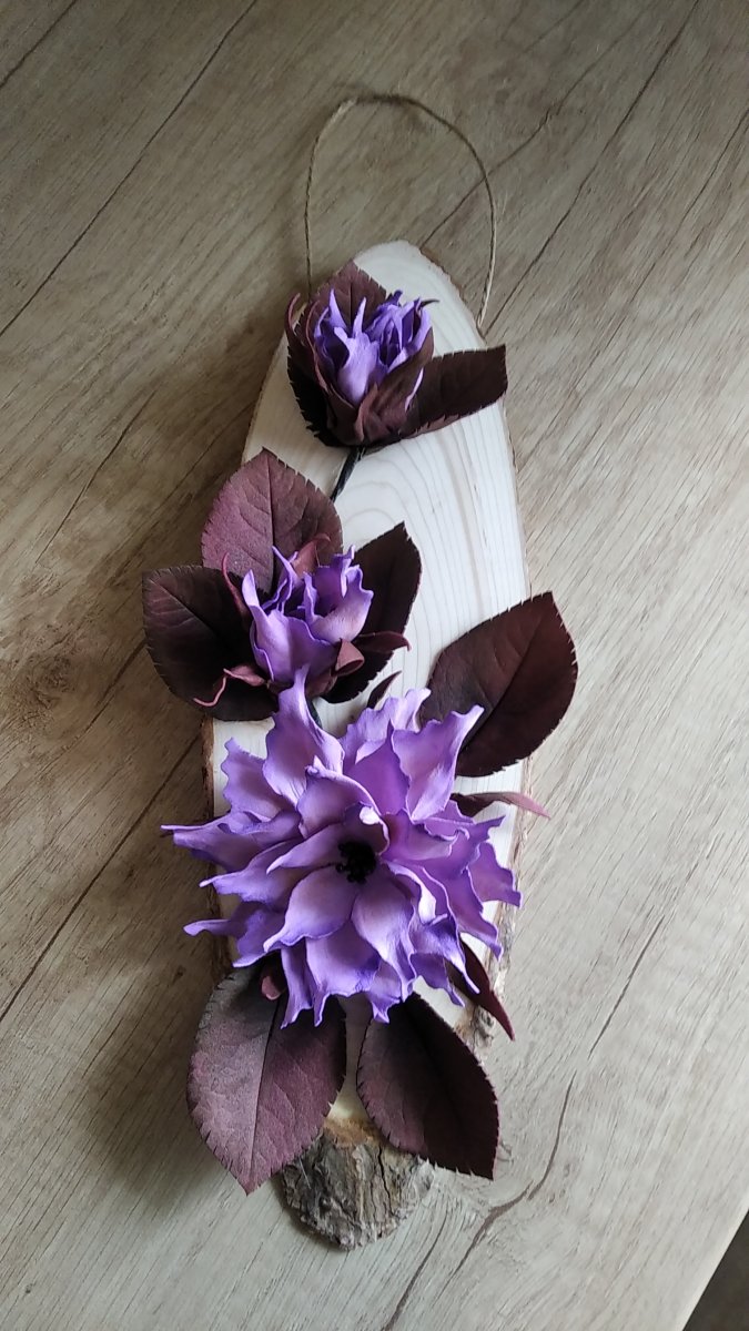 Závěsná dekorace z foamiranu