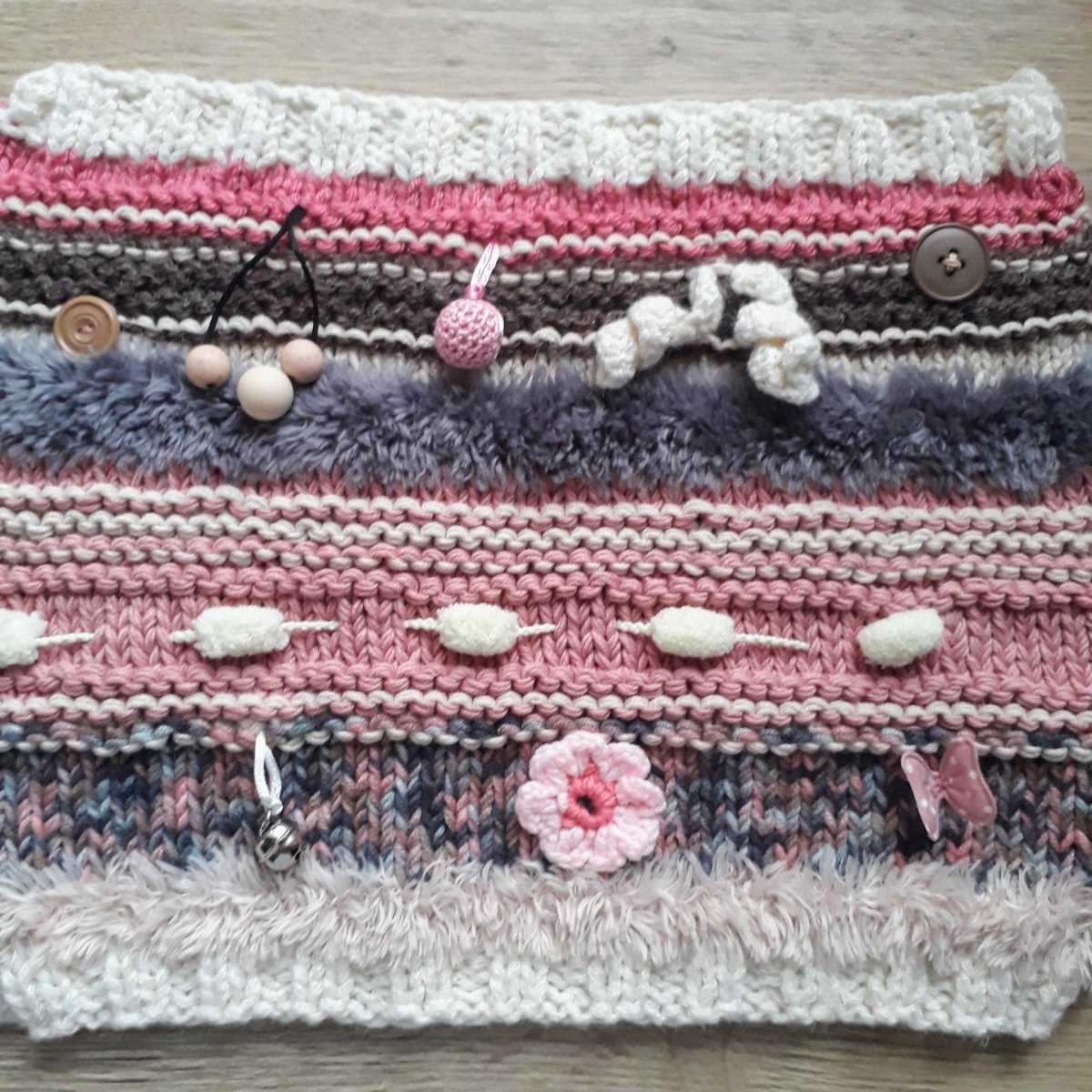 HMATOVÝ RUKÁVNÍK  16