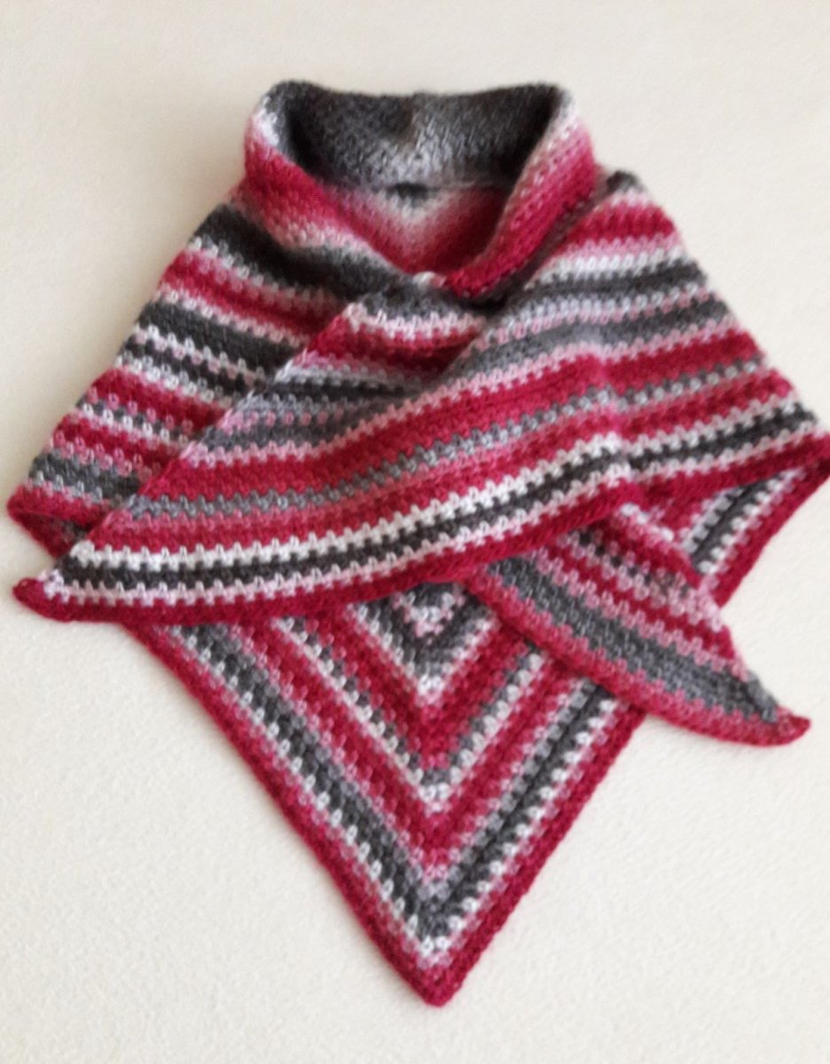 Háčkovaný šátek 