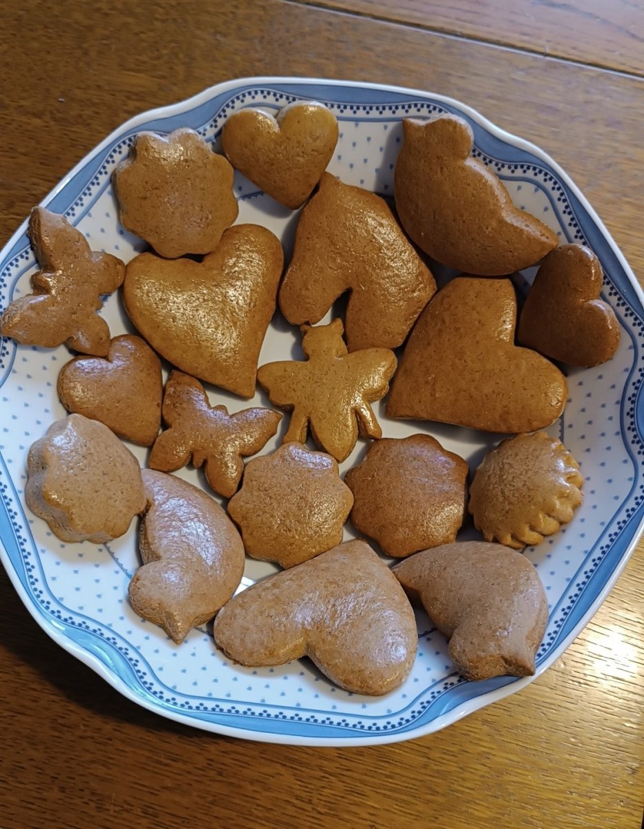 Perníčky k dalšímu dozdobení