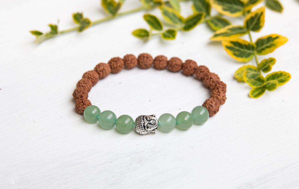 Náramek Rudrakša a Jadeit