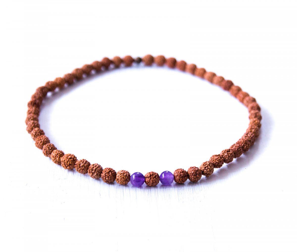 Náhrdelník Rudrakša a Ametyst